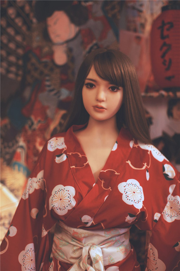 日本衣装の女子ラブドール